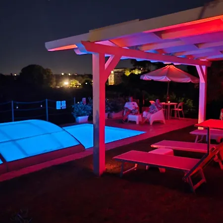 Malvasio - Piscina & Idromassaggio Nocleg ze śniadaniem