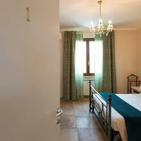 Malvasio Pool&jacuzzi Bed & Breakfast 3*