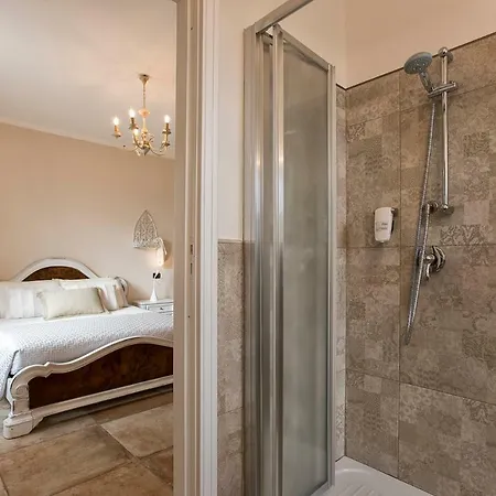 Bed & Breakfast Villa Malvasio - Piscina & Suite Idromassaggio