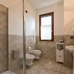 Malvasio - Piscina & Idromassaggio Σάσαρι