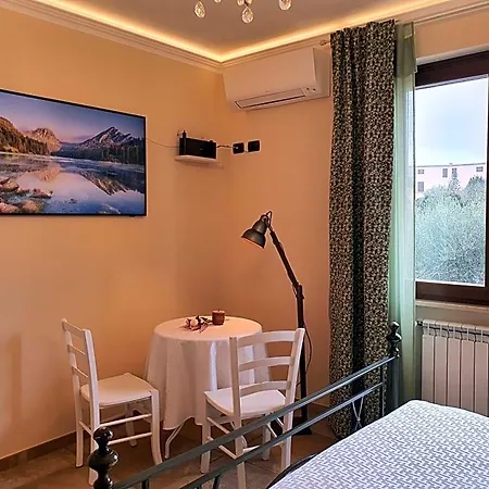 Malvasio - Piscina & Idromassaggio Couette-café Sassari