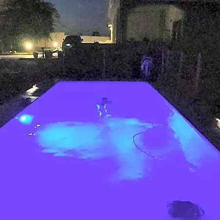 Malvasio - Piscina & Idromassaggio Couette-café