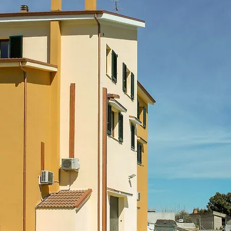 B&B Malvasio Pool And Jacuzzi 사사리